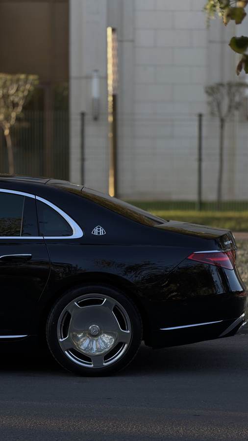 Mercedes-Maybach S-Class W223 — Профиль